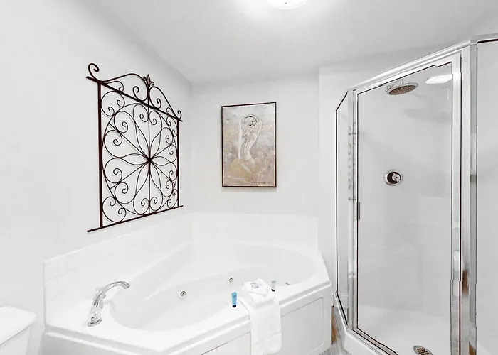 Holiday home Gulf-front W Access Wifi Balcony & Shared Pools Hot Tubs & Gym *